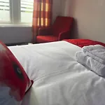 Bed & Breakfast Kayumba Ltd 3*
