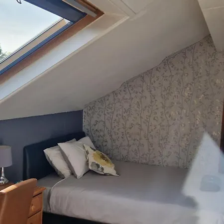 Bed & Breakfast Kayumba Ltd 3*