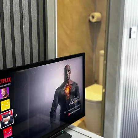 Kayumba Ltd 3* Leeds (West Yorkshire)