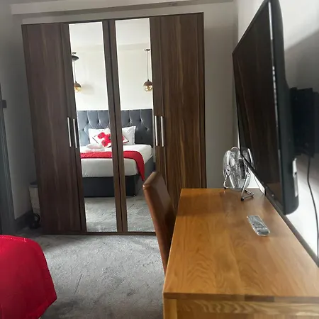 Bed & Breakfast Kayumba Ltd Leeds (West Yorkshire)