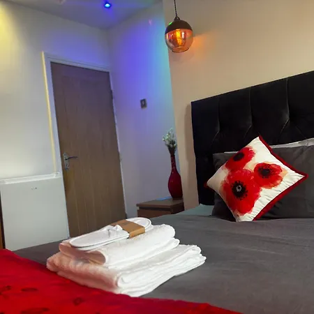 Kayumba Ltd Bed & Breakfast Leeds (West Yorkshire)