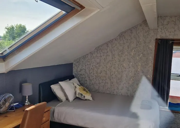 Bed and breakfast Kayumba Ltd 3*