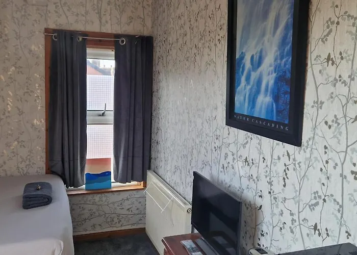 Kayumba Ltd 3* Leeds (West Yorkshire)