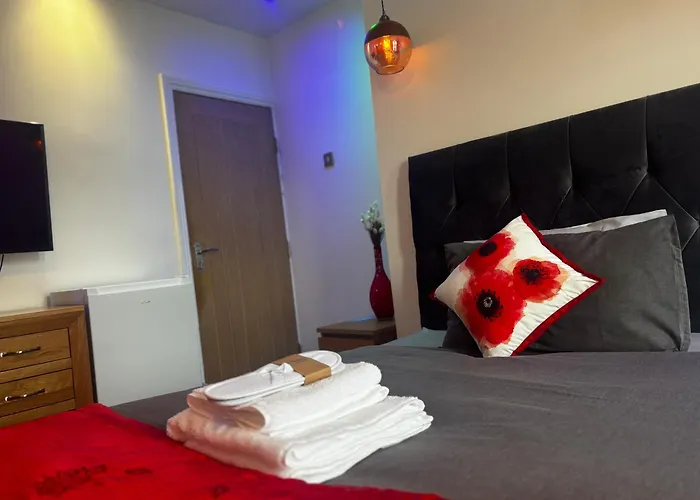 Kayumba Ltd Bed and breakfast Leeds (West Yorkshire)