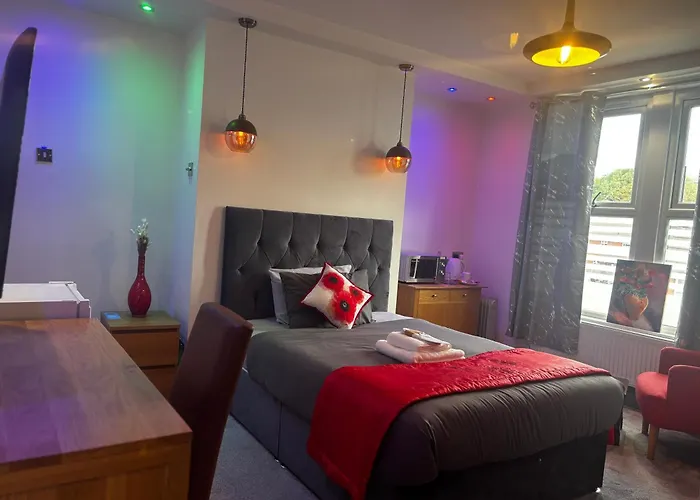 Kayumba Ltd リーズ