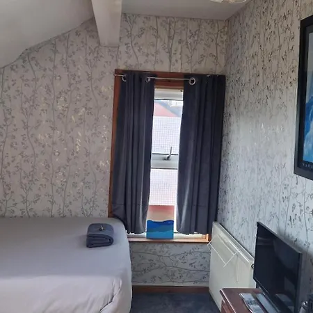 Kayumba Ltd Panzió Leeds