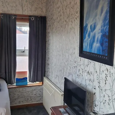 Kayumba Ltd 3* Leeds